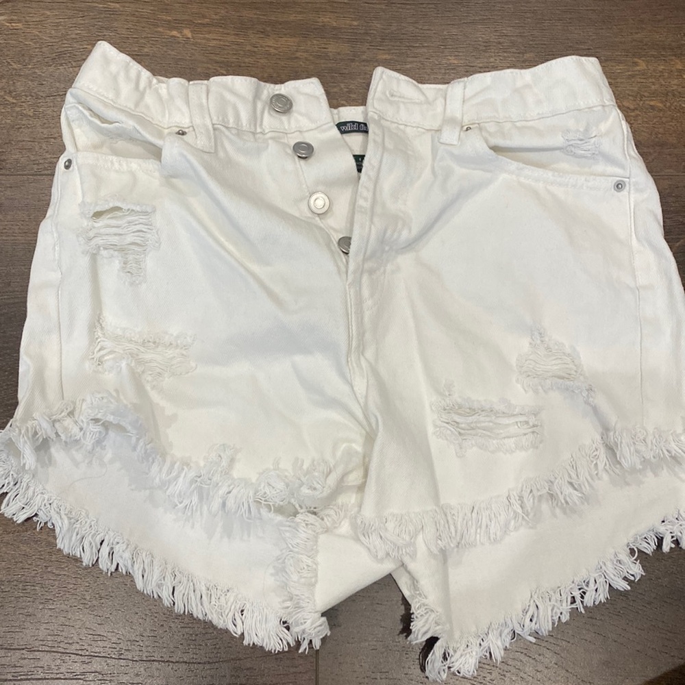 Size 6 wild fable white shorts